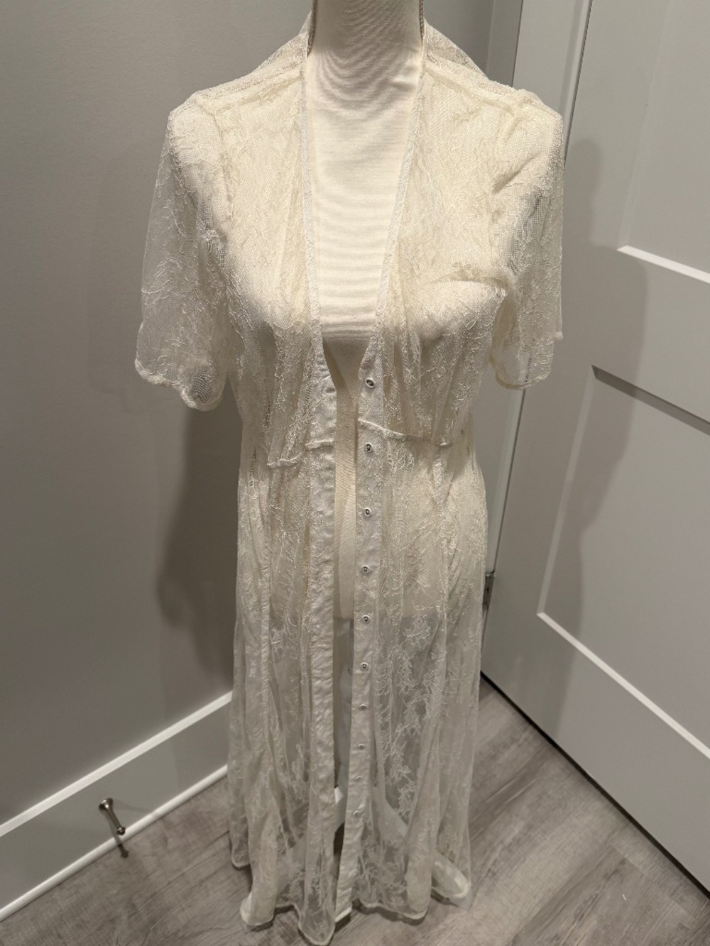 Anthropologie Cream Sheer Jacket Cover Up Size Large
